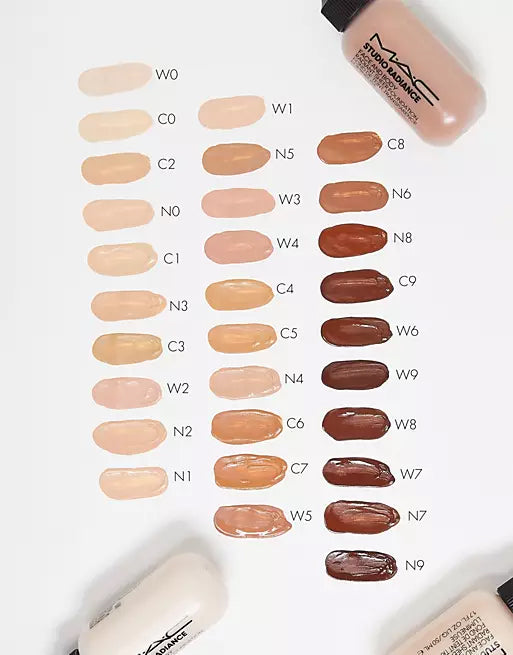 MAC Studio Radiance Face and Body Foundation W2, 50 ml